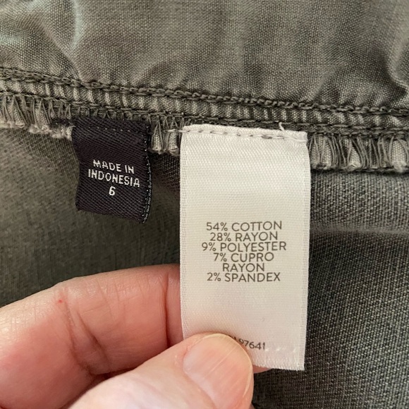 J Jill authentic fit slim ankle jeans - Picture 9 of 9